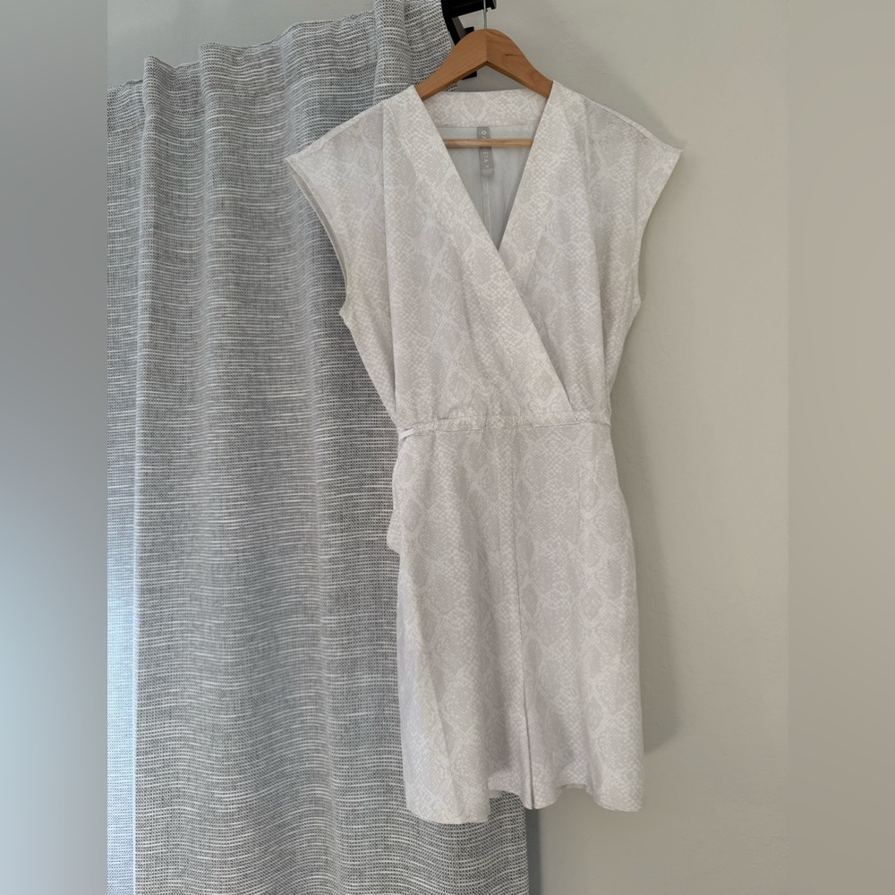 Athleta Jumper
